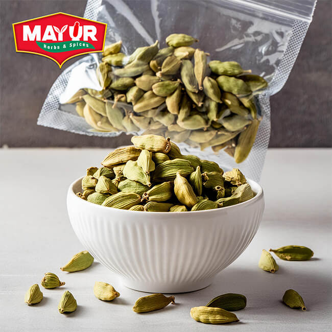 Green Cardamom (Choti Elachi)